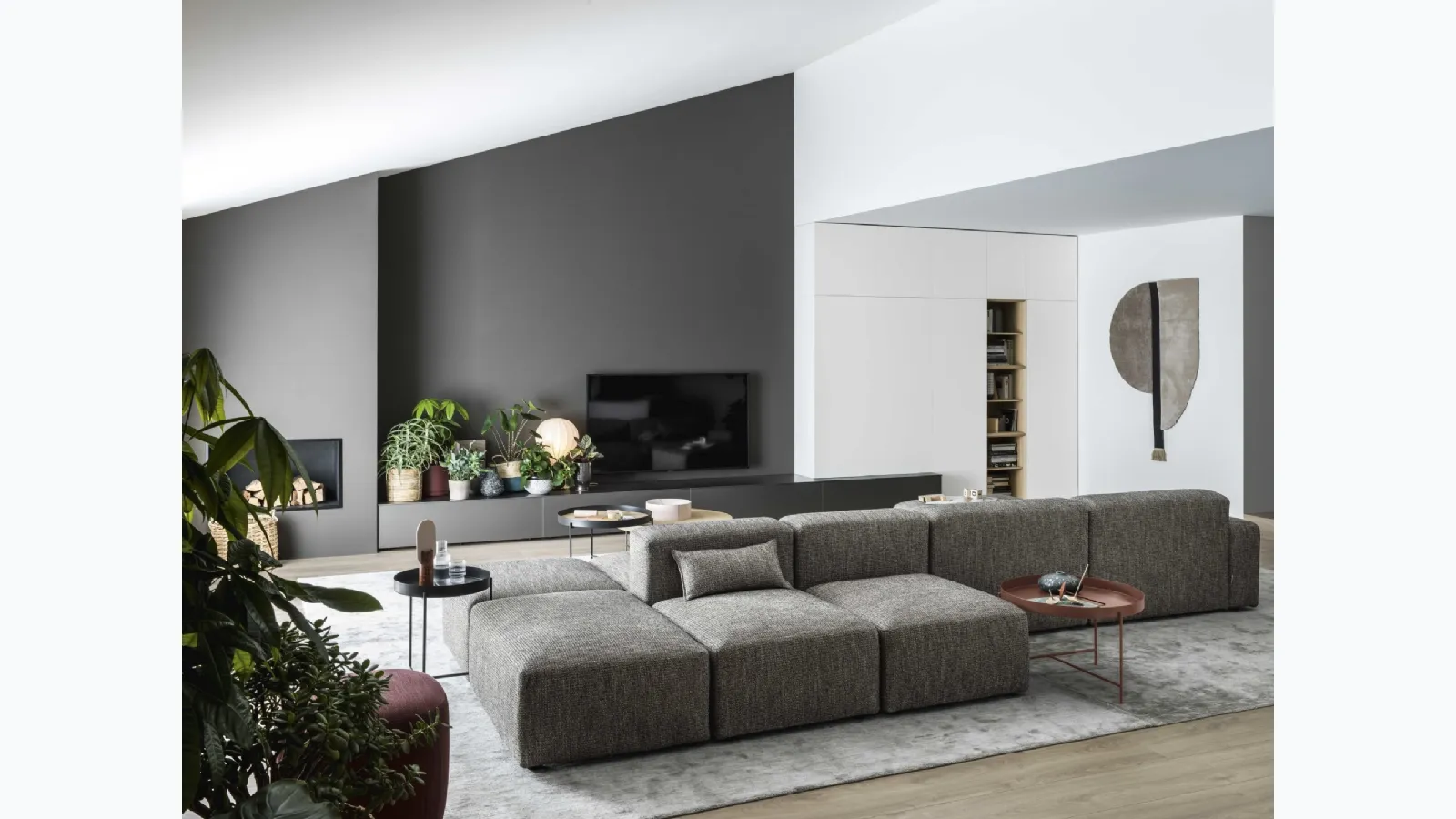 Novamobili 04 TV Panel Wall Unit