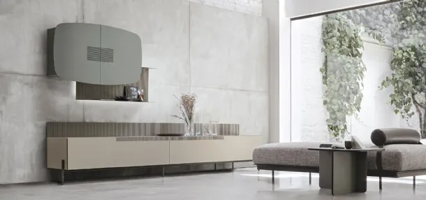 Tomasella's TIME UNIT TI 111 wall unit in CDF arena.