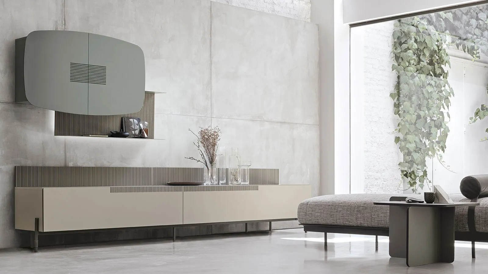 Tomasella's TIME UNIT TI 111 wall unit in CDF arena.