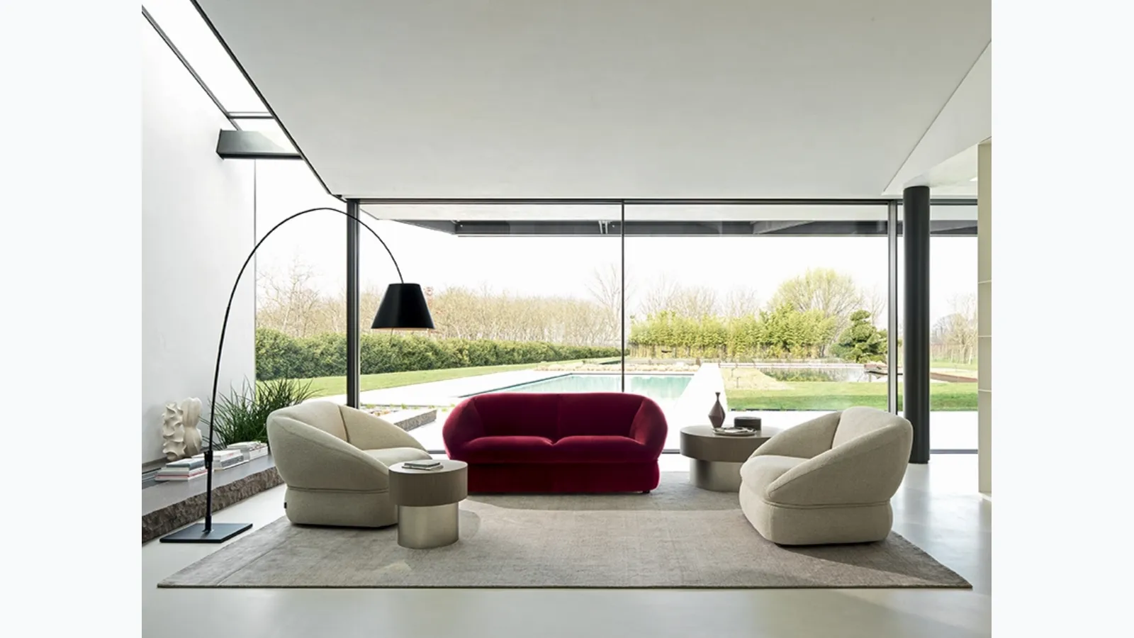 High linear sofa in velvet by Ditre Italia.