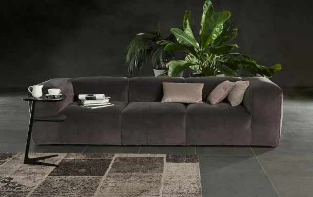 Astoria linear sofa by Tonin Casa