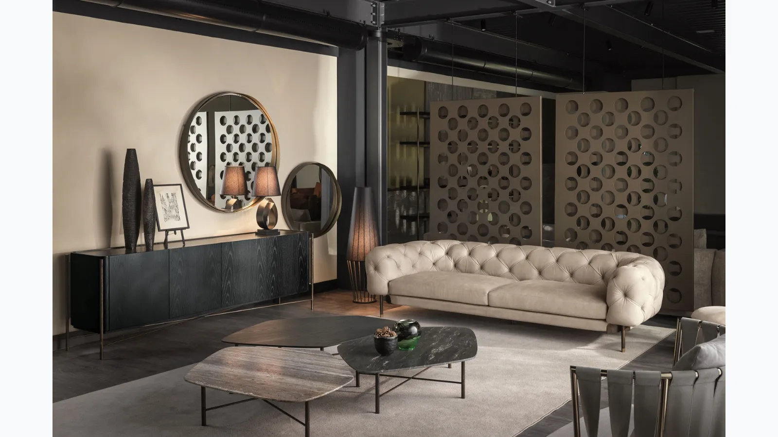 Atenae linear quilted leather sofa by Cantori.