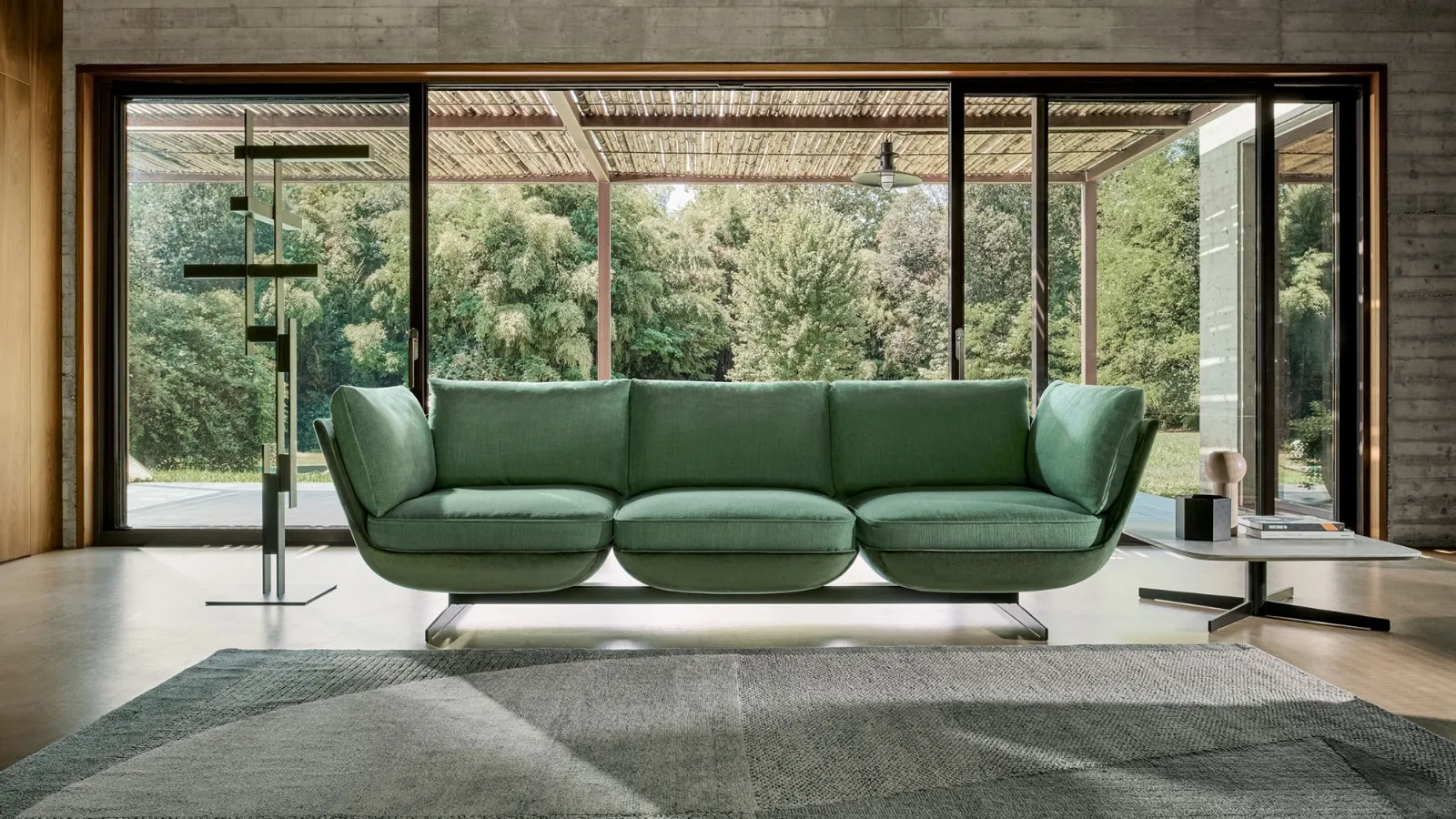 Linear design sofa Biggie by Twils Lounge