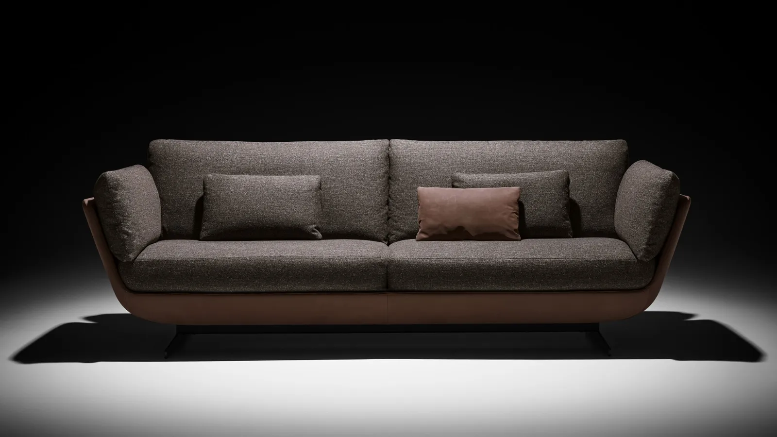 Linear design sofa Biggie by Twils Lounge.