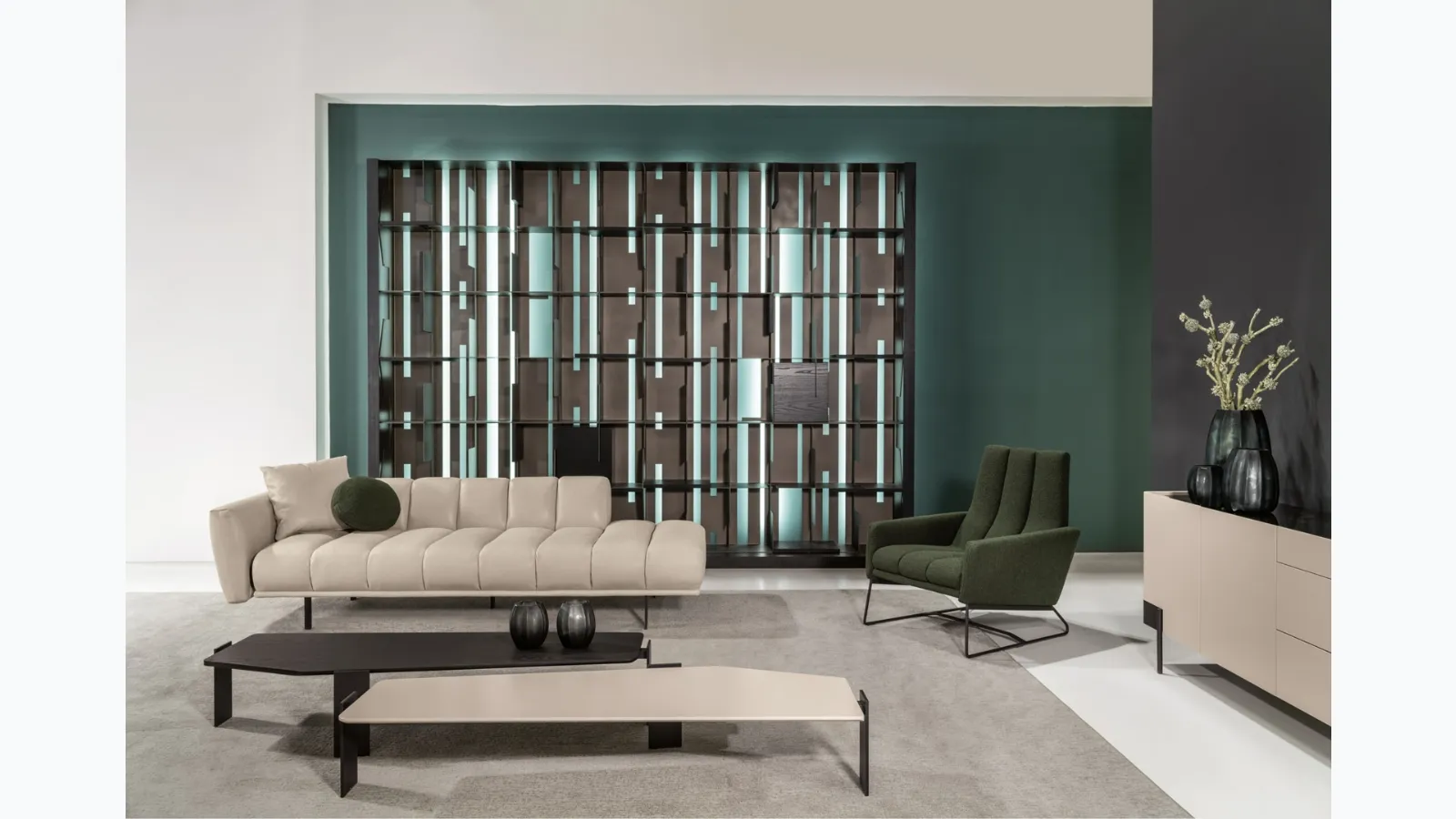 Linear leather sofa Blockbau by Cantori
