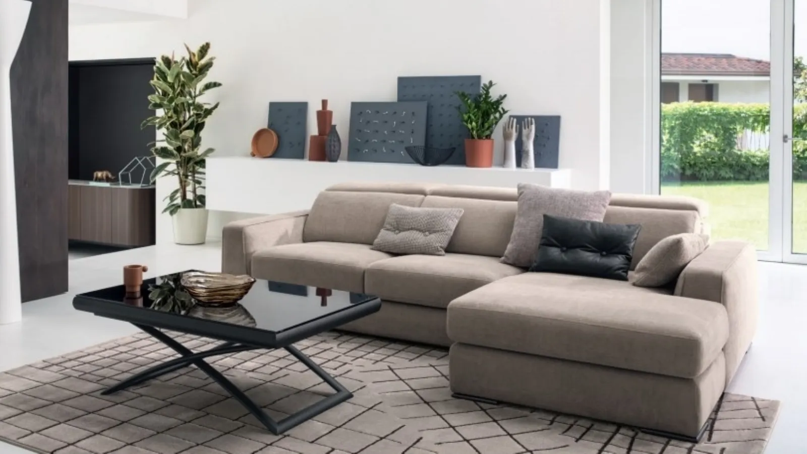 Cast sectional sofa by Calligaris
