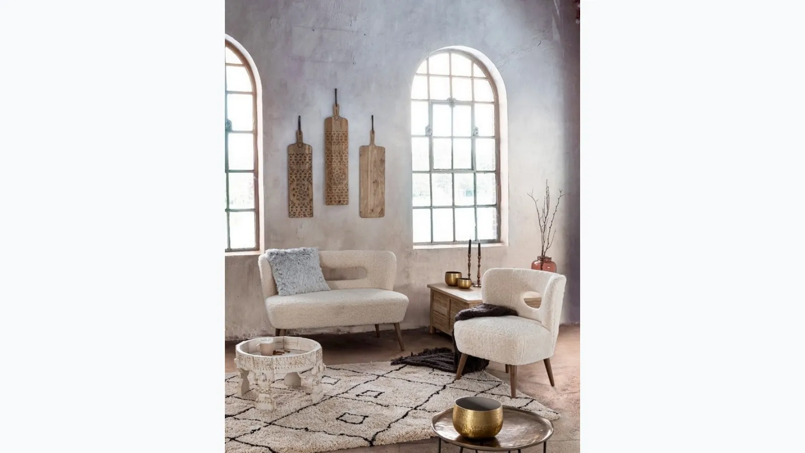 Linear sofa in Cortina fabric by Bizzotto.