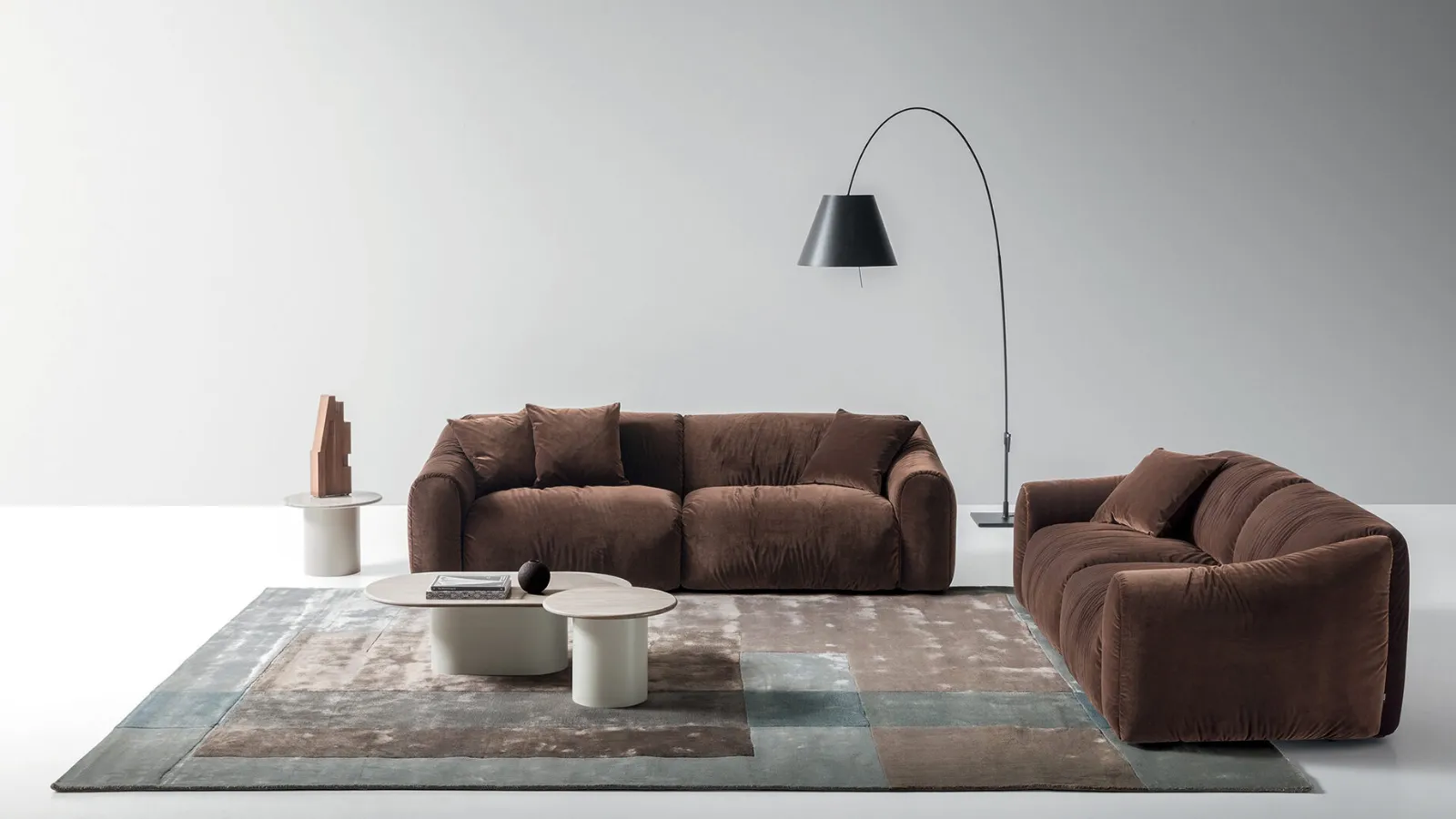 Daily fabric living room by Ditre Italia.