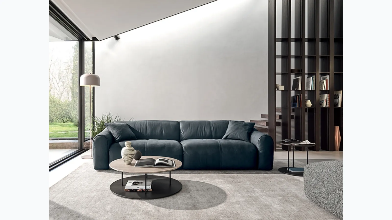 Ditre Italia's Daily leather living room.