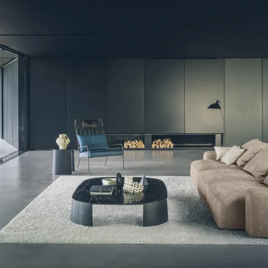 Linear leather sofa Dorvan by Desirèe.