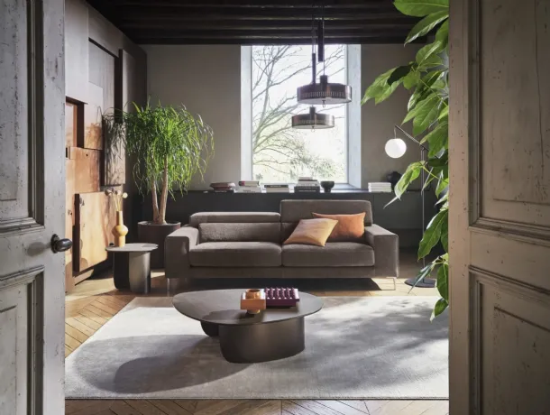 Linear sofa Edgar by Calligaris