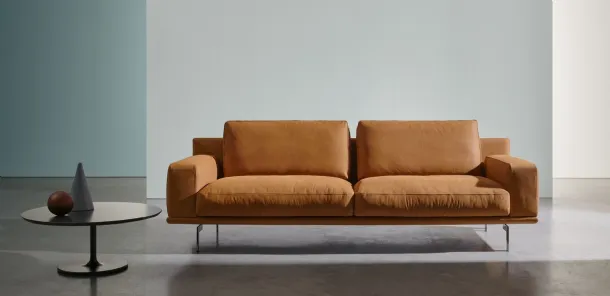 Linear Etan sofa in Twils Lounge fabric