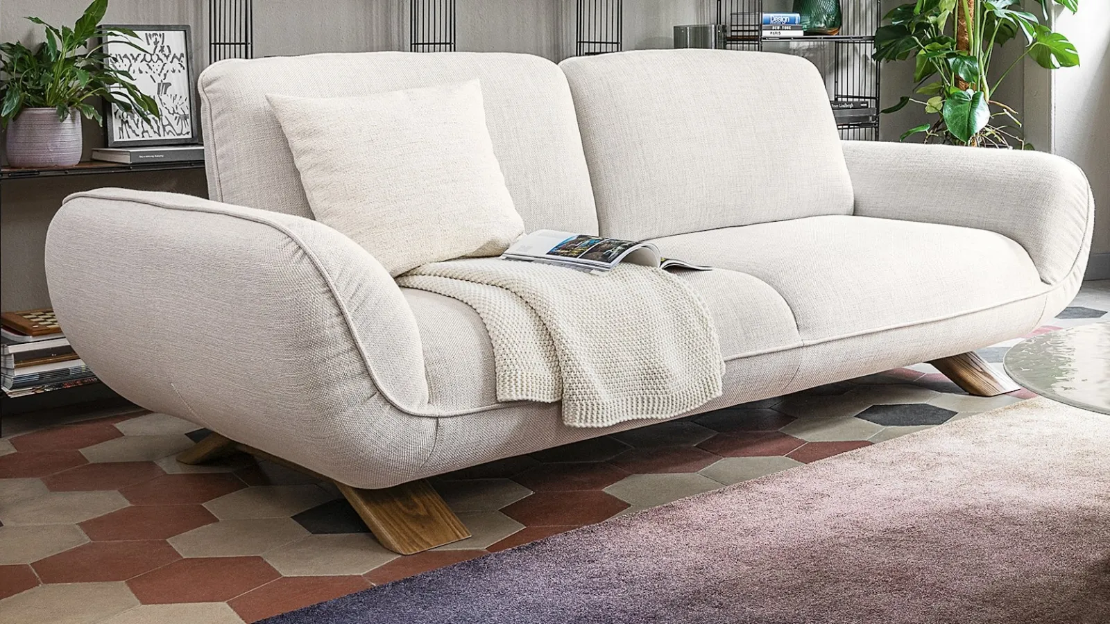 Favola linear sofa by Calligaris.