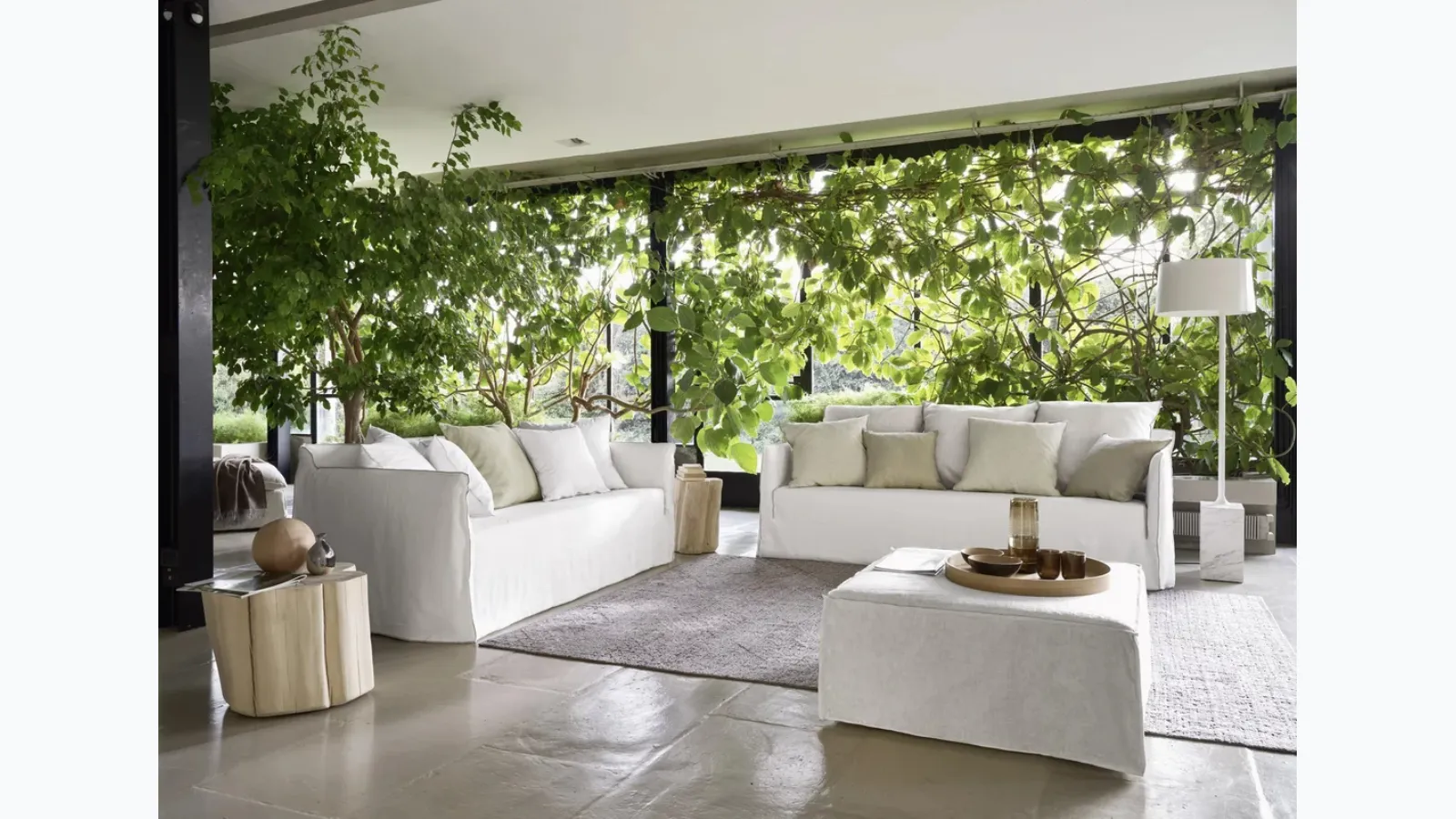 Linear sofa in Ghost fabric by Gervasoni.