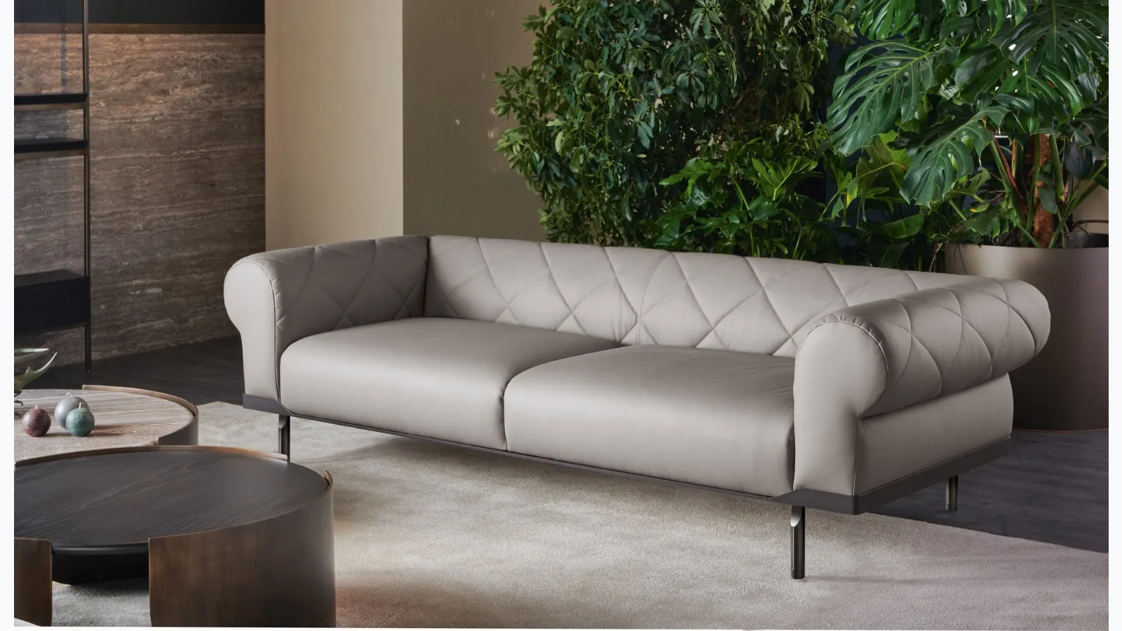 Linear leather sofa Gregory by Cantori