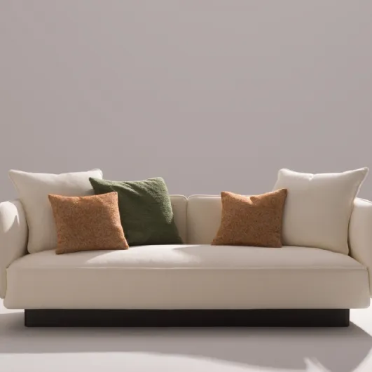 Homan Small linear sofa by Desirèe