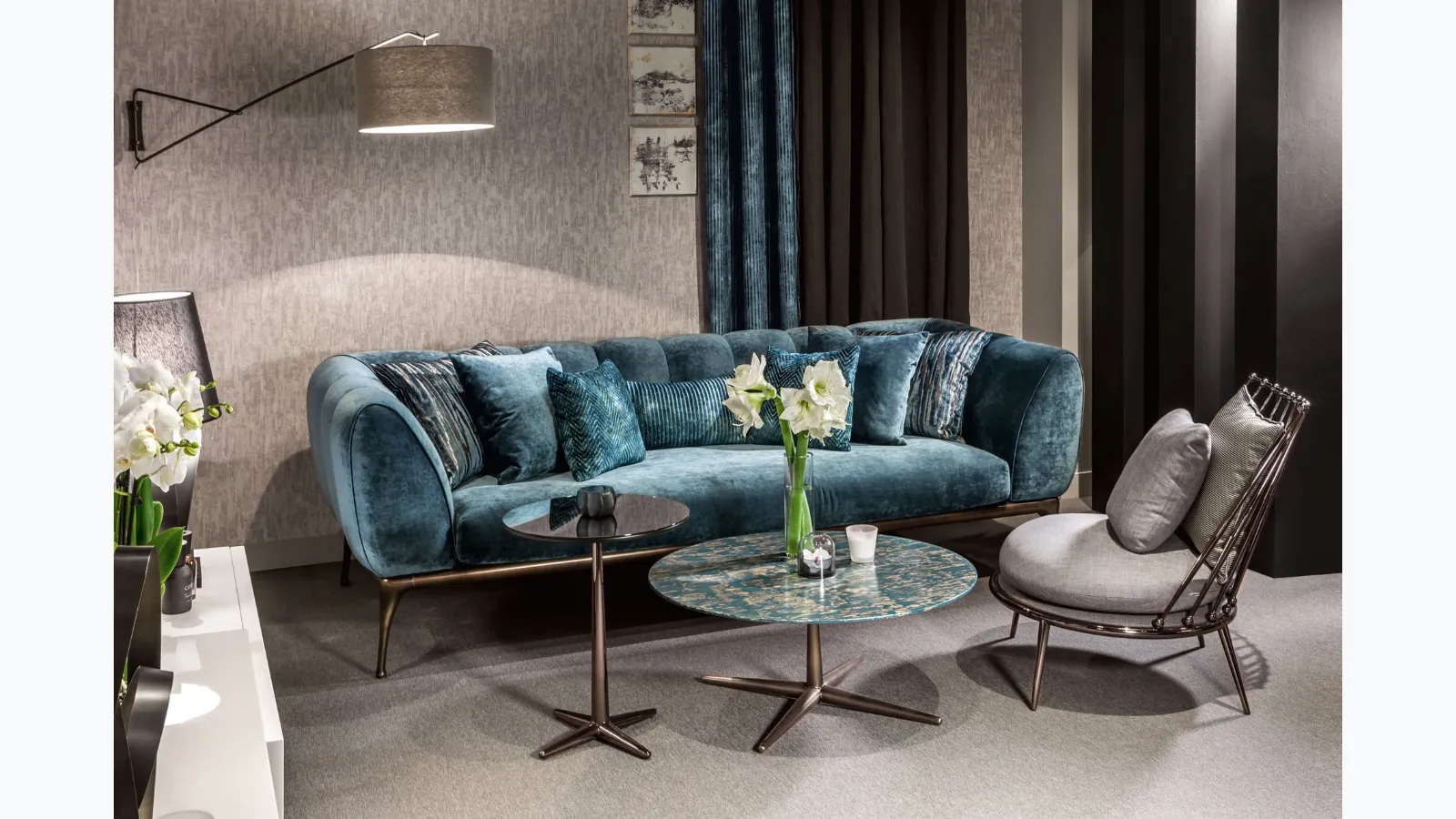 Linear velvet sofa Iseo by Cantori