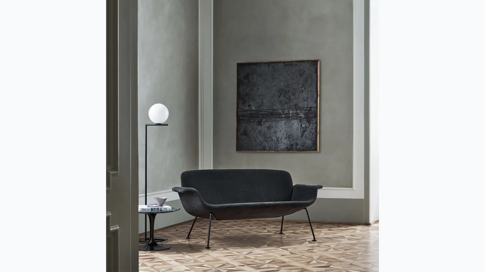 KN05 Linear Sofa by Knoll