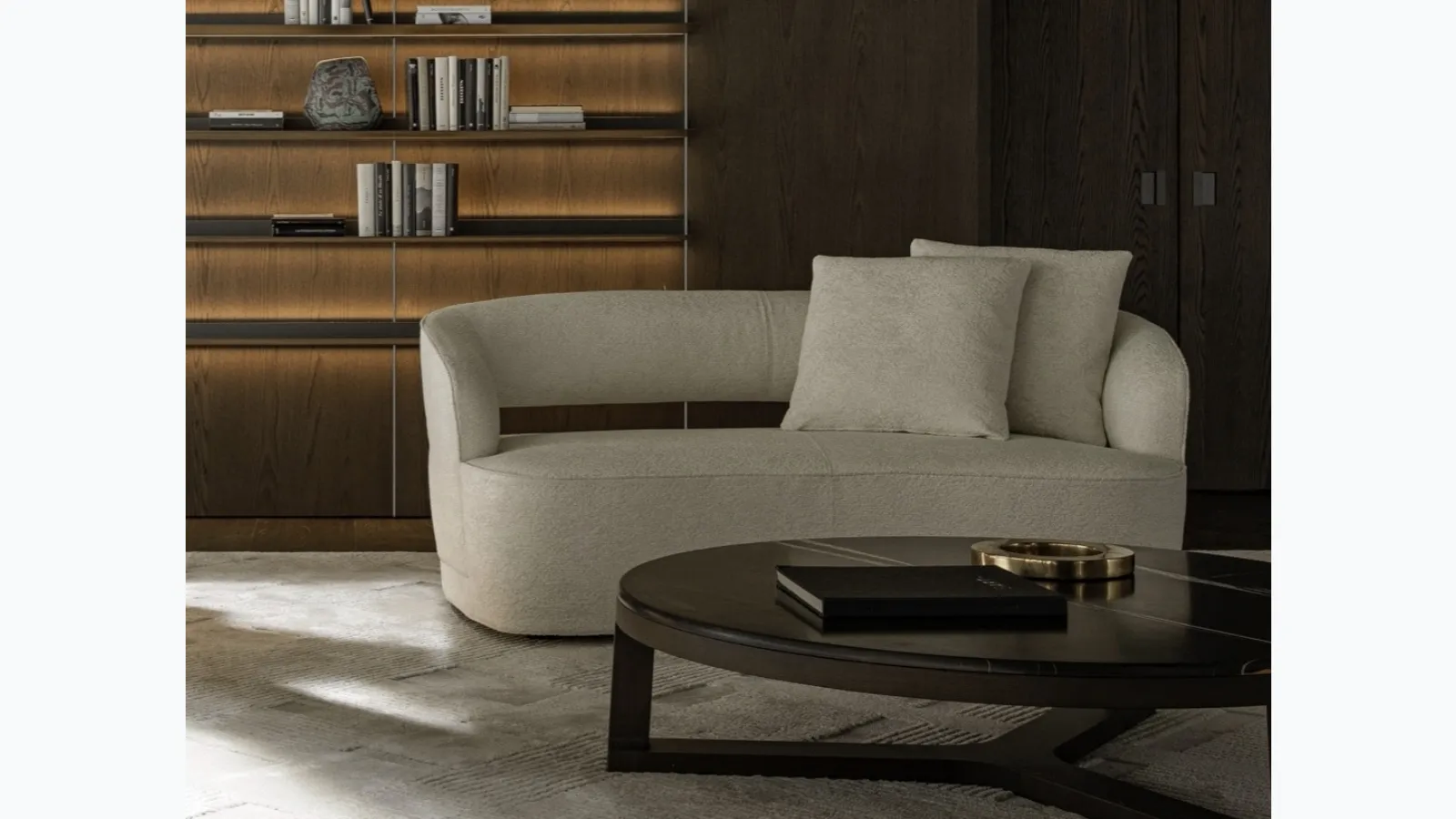 Linear sofa Lucio by Molteni & C