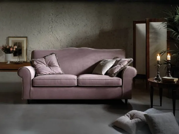 Classic sofa in Medea Special fabric by Samoa.