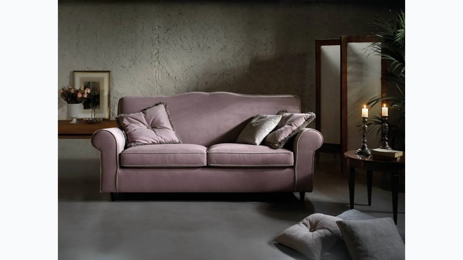 Classic sofa in Medea Special fabric by Samoa.