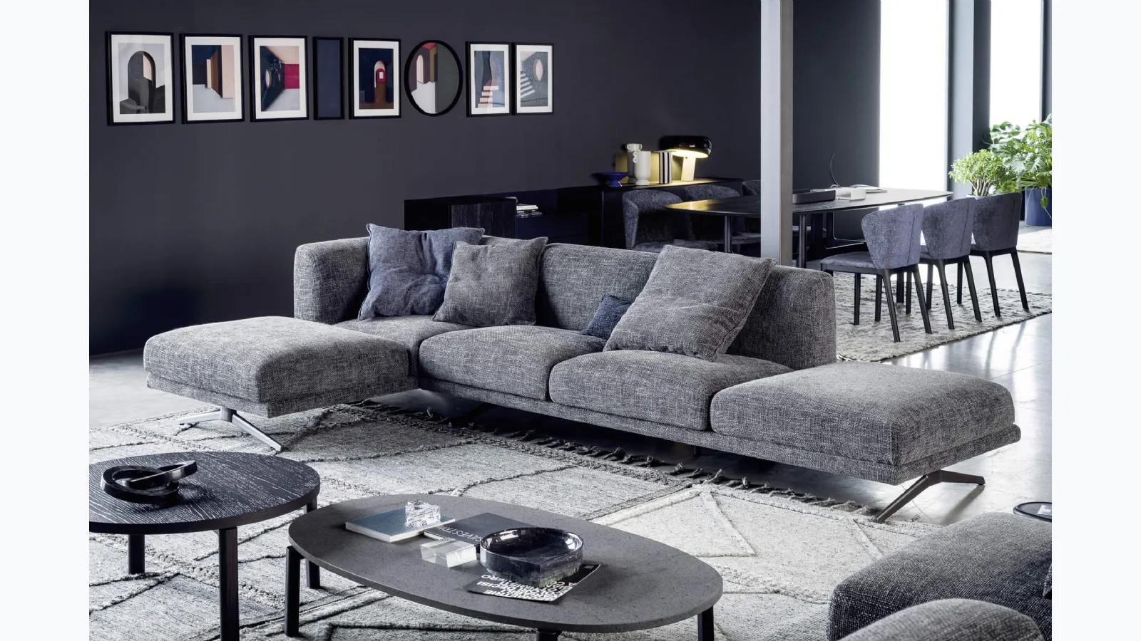 Sofa with Noa peninsula in Novamobili upholstered fabric.