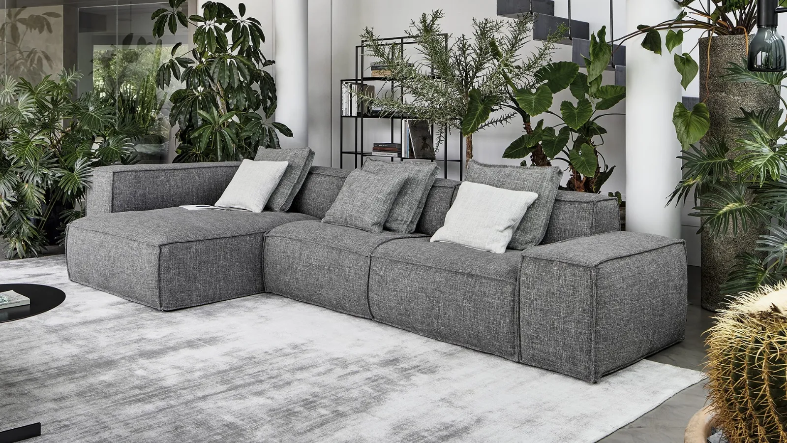 Sofa with peninsula Peanut BX by Bonaldo.