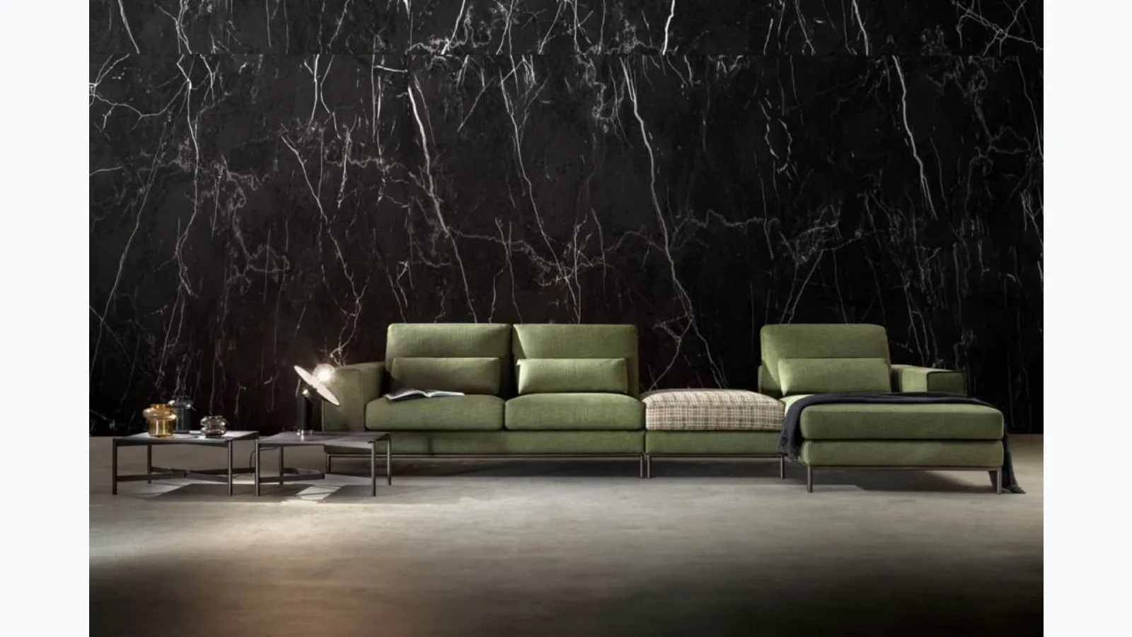 Peppy Special sofa with peninsula by Samoa