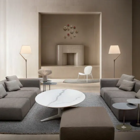 Linear Plastics sofa by Kartell