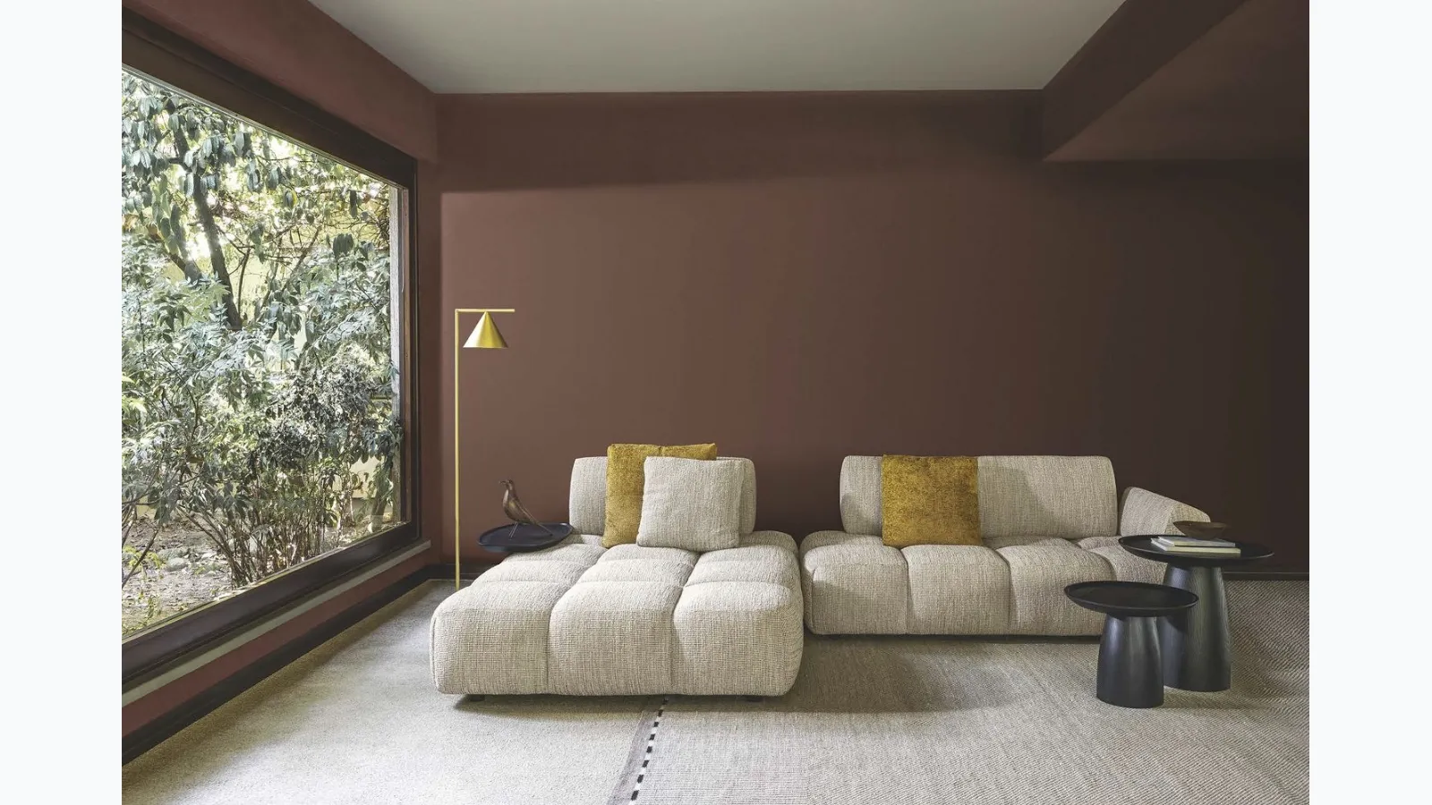 Qubik sofa with chaise lounge by Flexteam