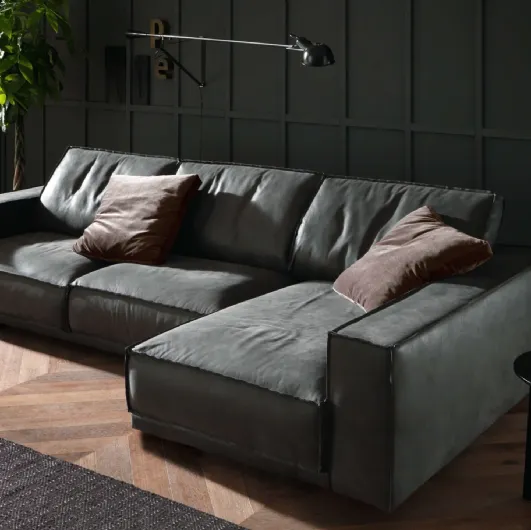 Leather sofa with Rafael New chaise lounge by Valentini.