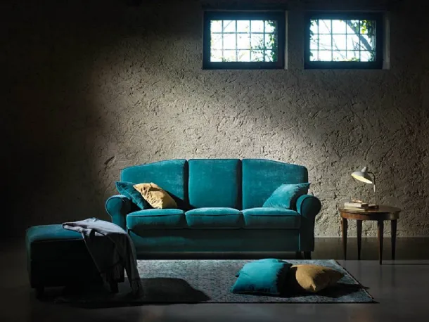 Linear sofa in Royal Special velvet by Samoa