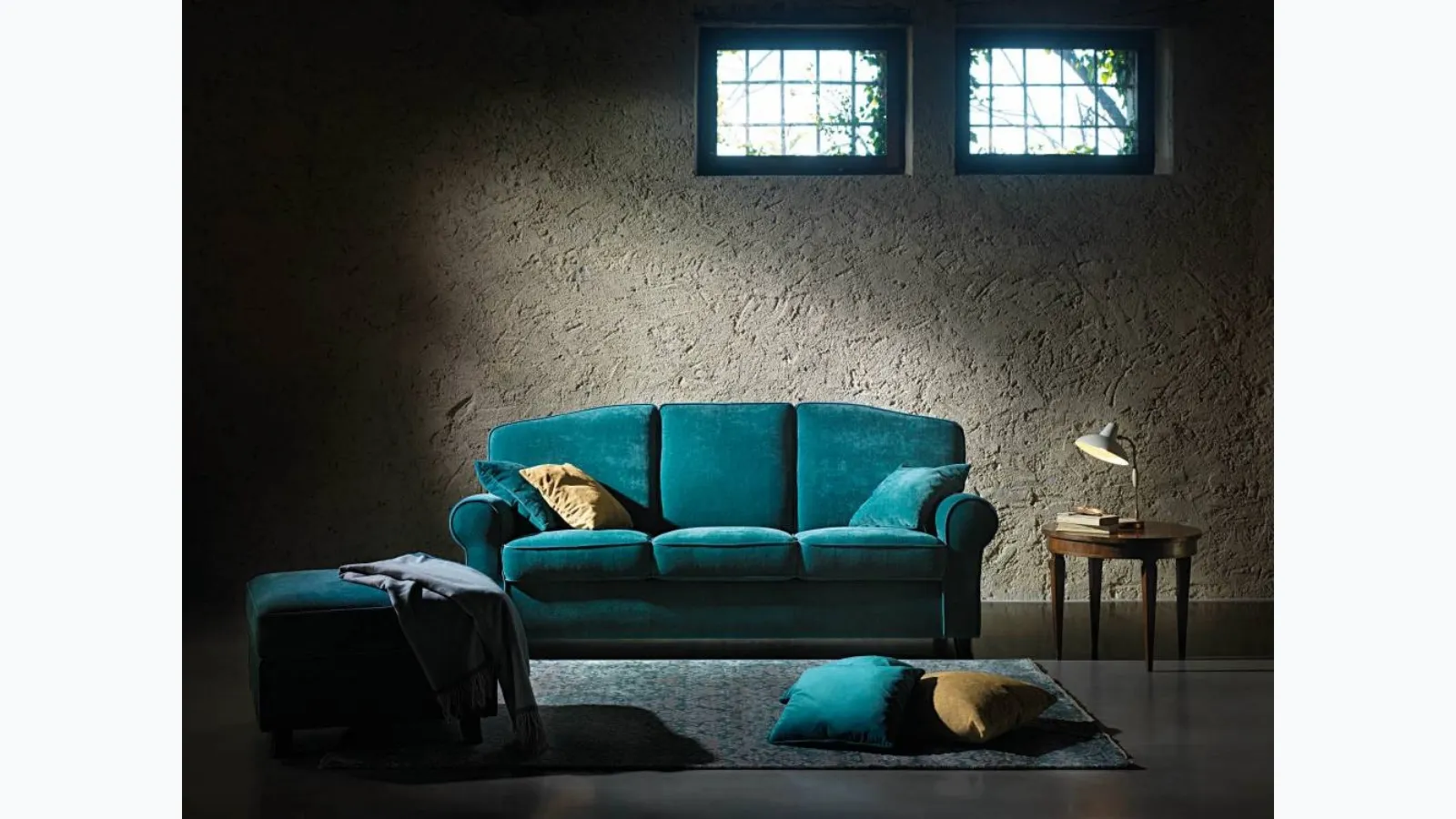 Linear sofa in Royal Special velvet by Samoa