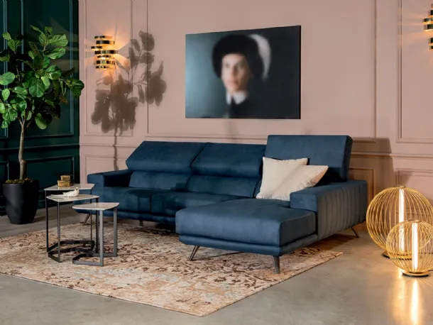 Leather sofa with chaise, reclining backrest and headrest Sebastian by Tonin Casa.