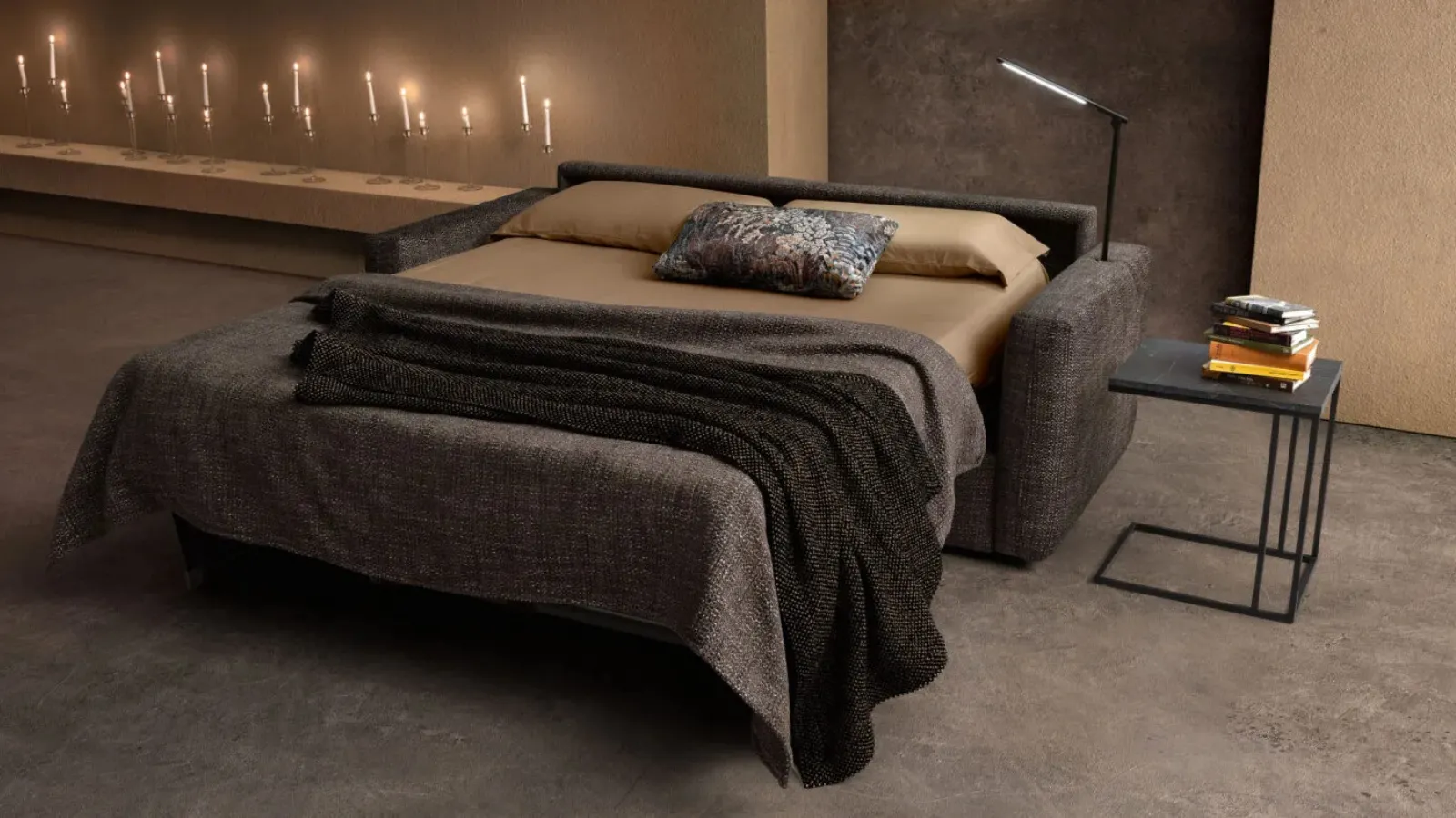 Linear Shape sofa bed by Samoa