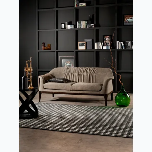 Linear Tiffany sofa by Tonin Casa