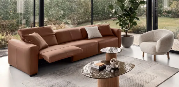 Relax leather sofa Wave by Calligaris.
