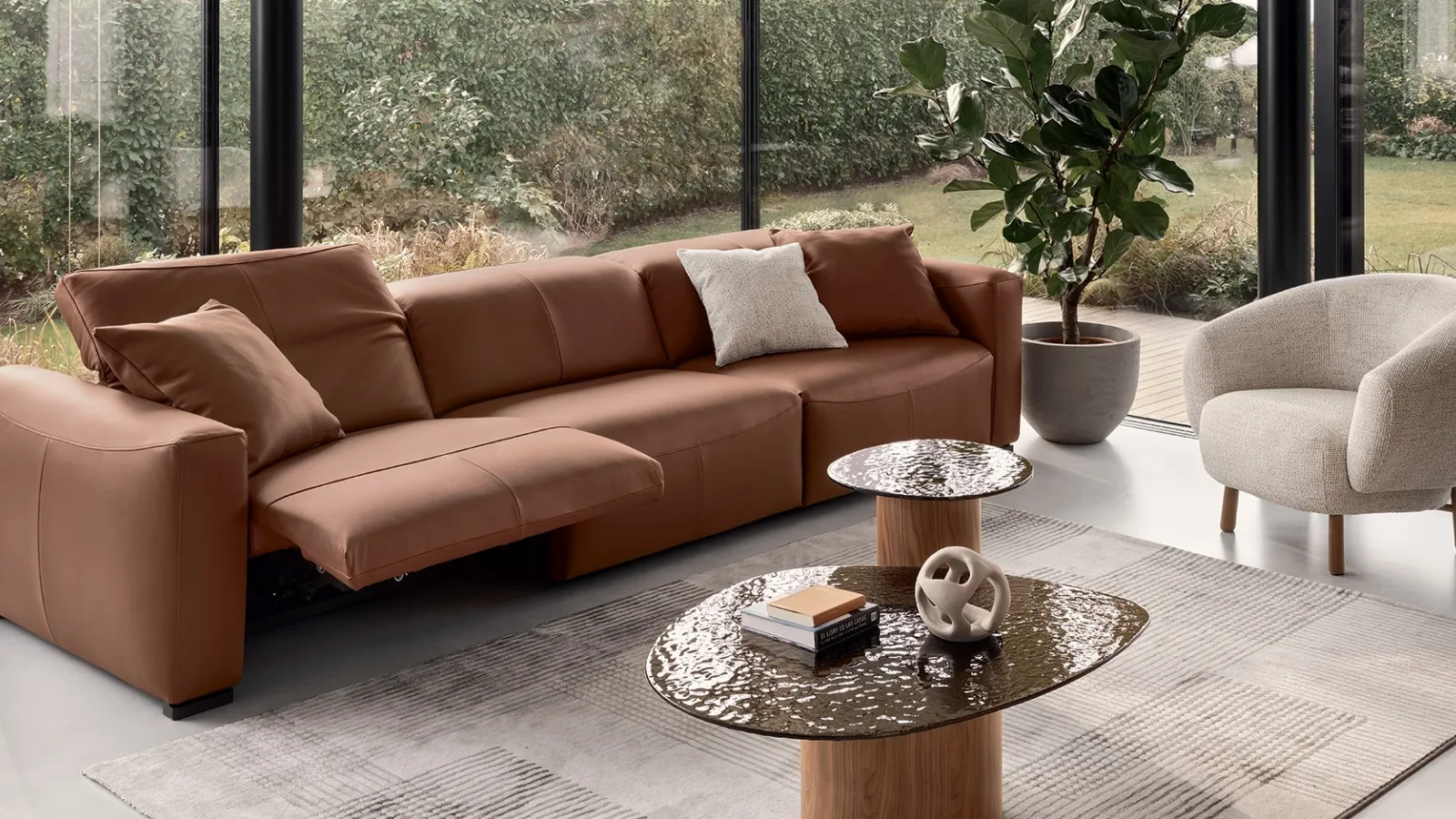 Relax leather sofa Wave by Calligaris.