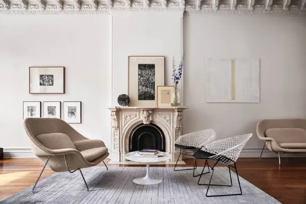 Linear Womb Settee sofa by Knoll
