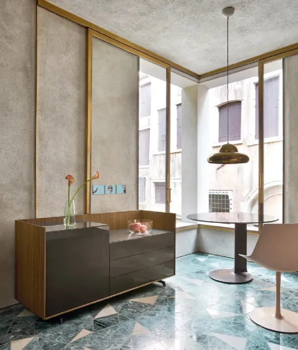 Madia Cabaret 02 by Sangiacomo