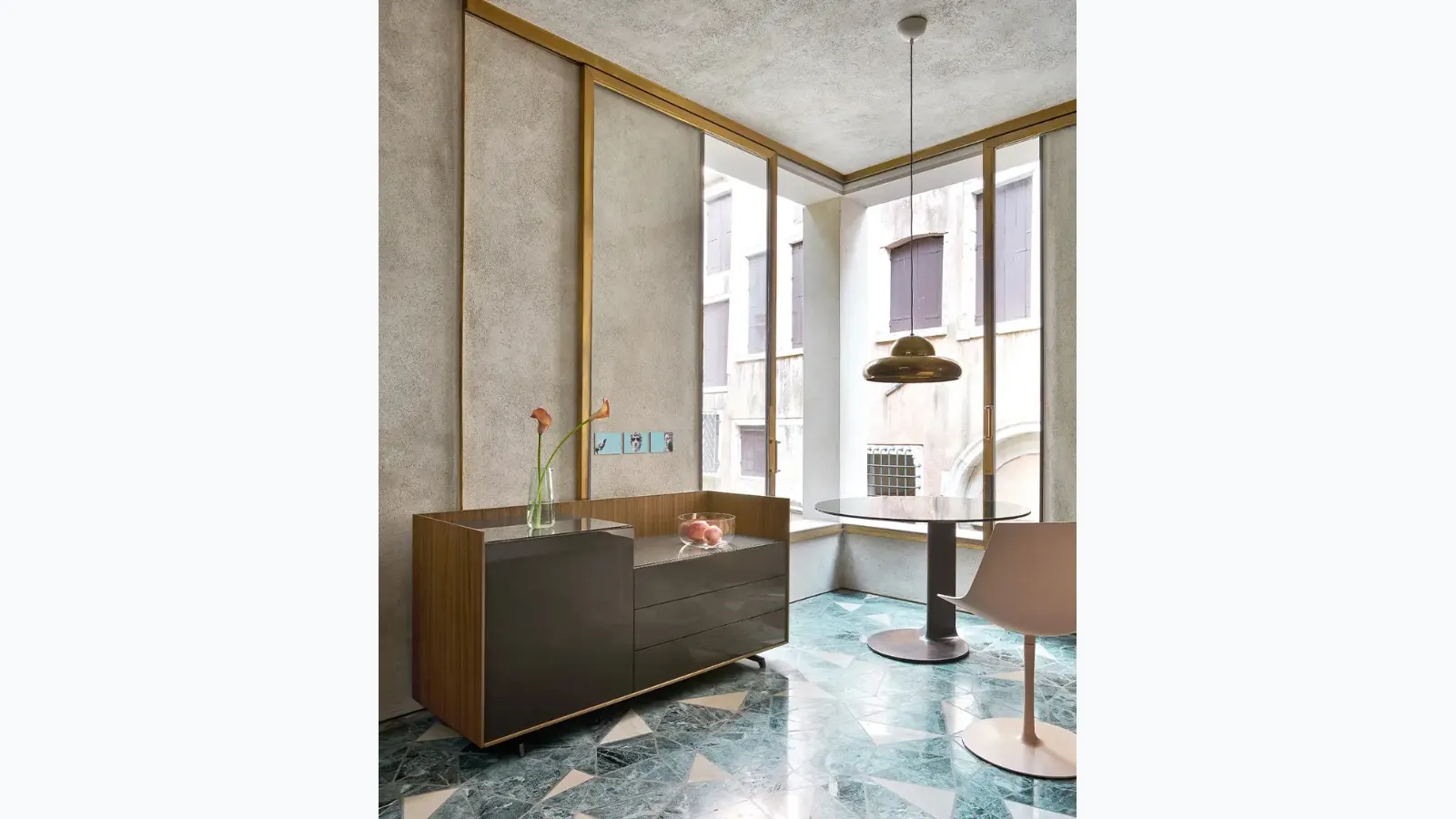 Madia Cabaret 02 by Sangiacomo