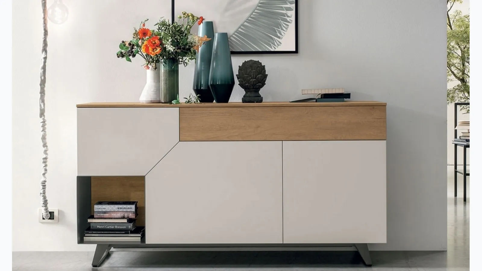 Madia Remix X01 in matte mother-of-pearl material, light knotted material and anthracite metal base by Tomasella.