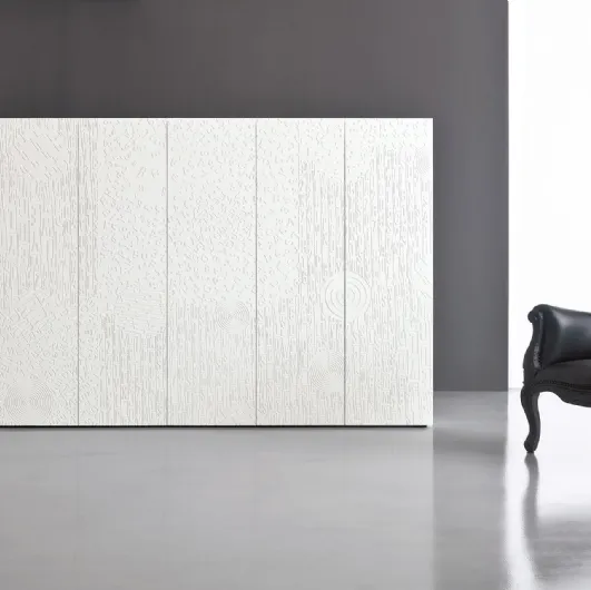 Monolithic Zurich sideboard in white lacquer with Capo d'Opera inlays.