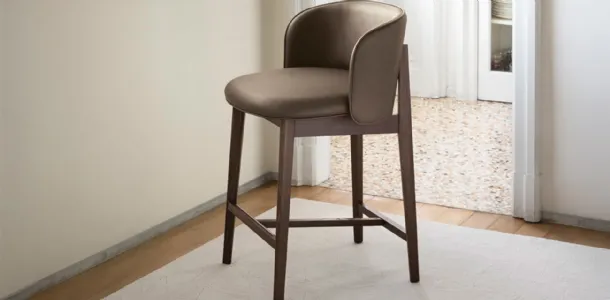 Abrey leather stool by Calligaris