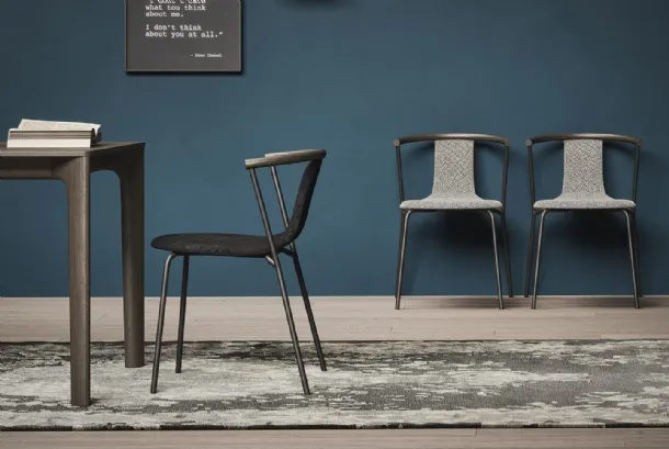 Agel chair by Novamobili