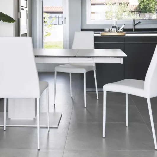 Aida upholstered chair by Calligaris