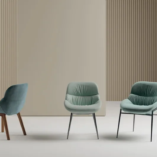 Amelie chair in padded fabric by Bontempi.