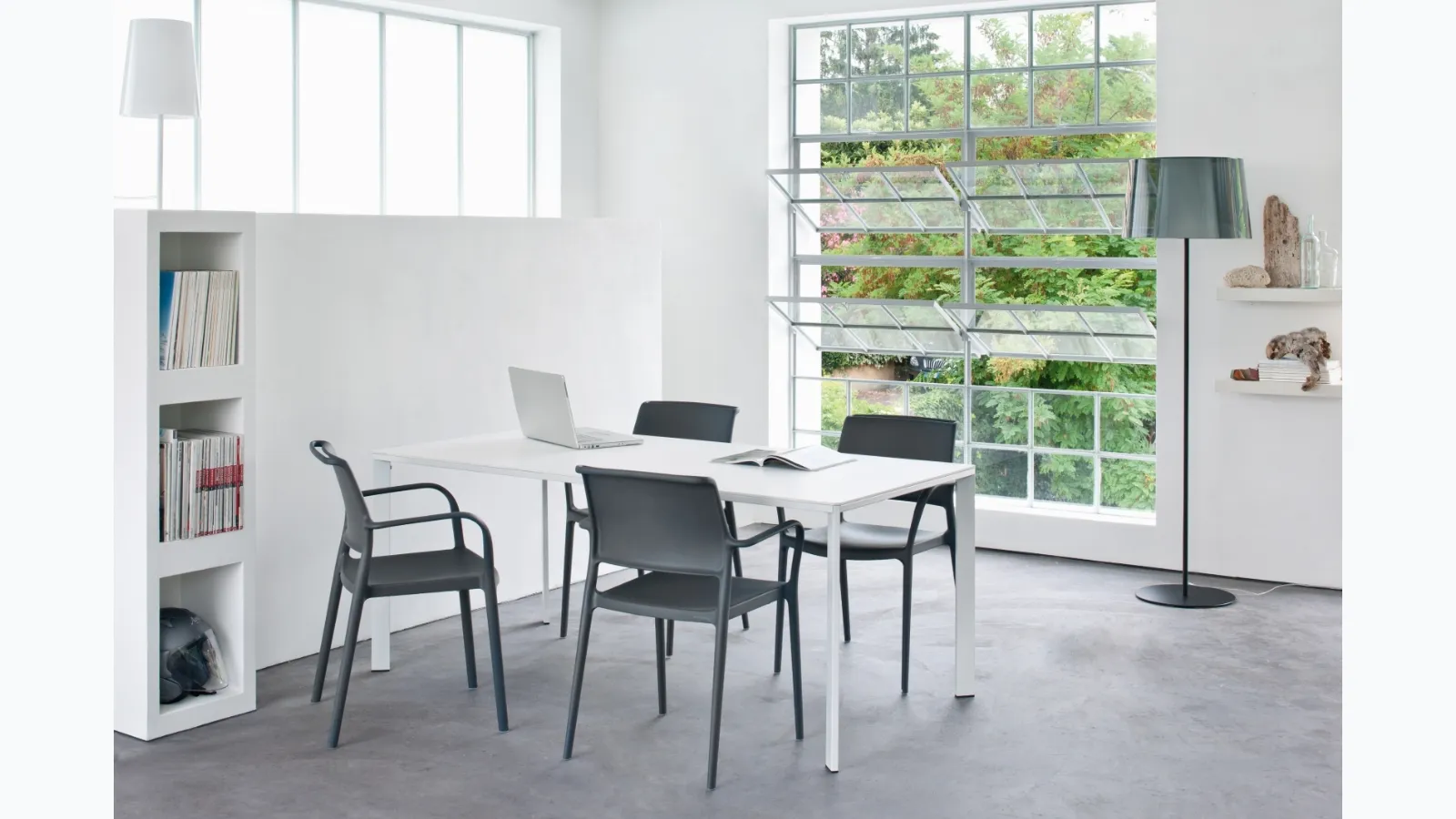 Ara stackable chair by Pedrali