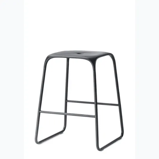 Bobo stool with polypropylene seat and metal structure by Veneta Cucine.