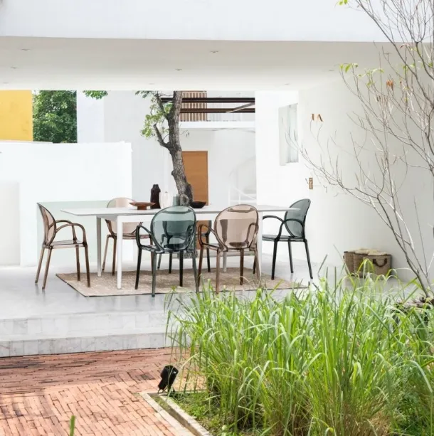 Camilla chair in polycarbonate by Bizzotto